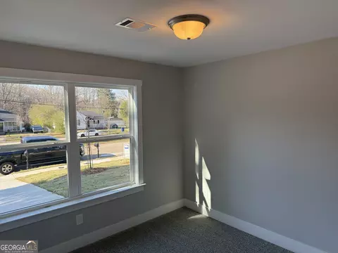 1802 Murphy Ave #B, Lagrange, GA 30240 photo 2