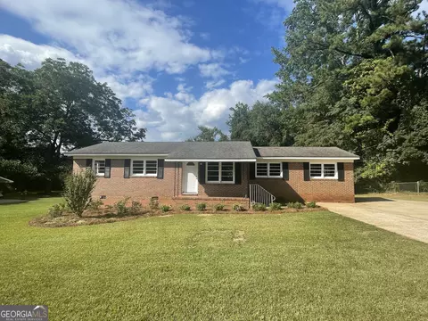 109 Alton Dr, Lagrange, GA 30241
