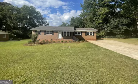 109 Alton Dr, Lagrange, GA 30241 photo 2
