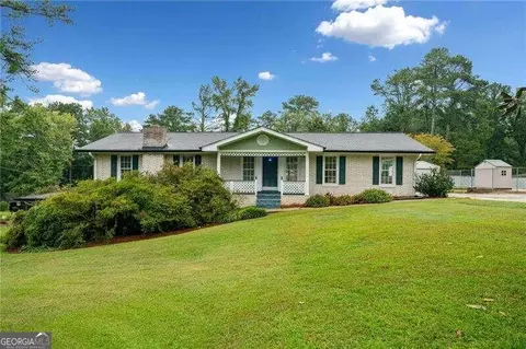 3996 N Shelby Ln, Douglasville, GA 30135