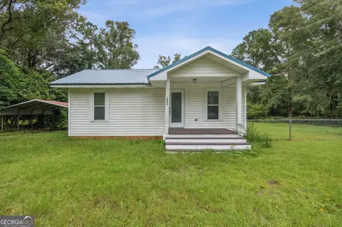 1004 Bedell Ave, Woodbine, GA 31569