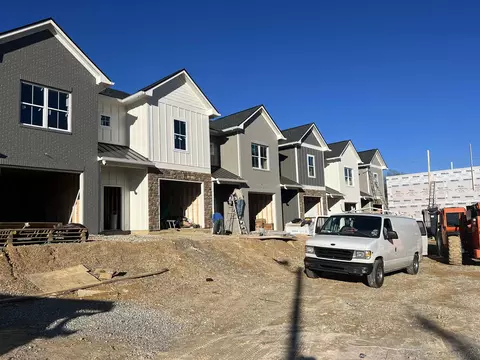 629 E Third St #13, Rome, GA 30161