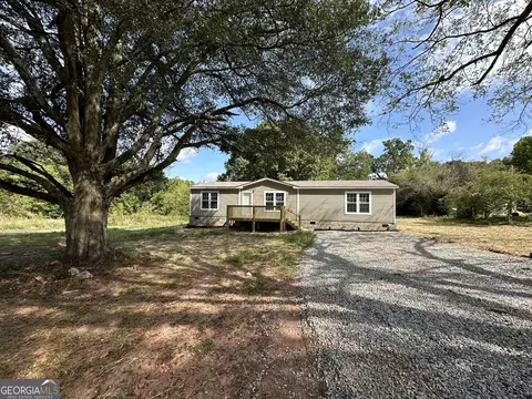 292 Railroad Ave, Lula, GA 30554