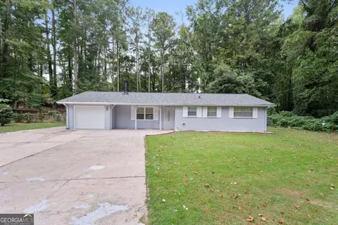 846 Dunleith Ct, Stone Mountain, GA 30083