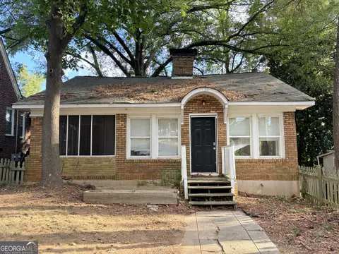 1566 Olympian Cir SW, Atlanta, GA 30310