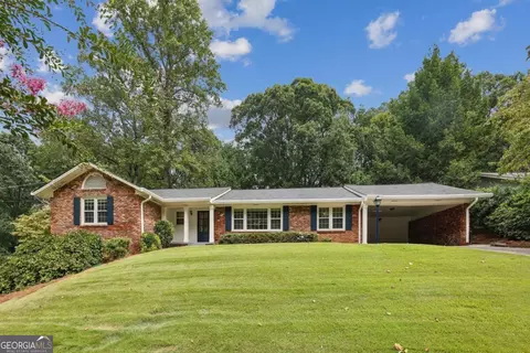 6815 Castleton Dr, Atlanta, GA 30328