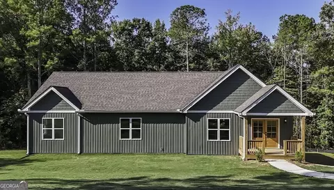128 Oak Leaf Dr, Carrollton, GA 30116