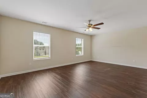 1041 Eldon Ln, Fairburn, GA 30213 photo 5