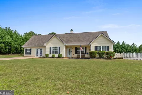 700 Strawflower Ln, Locust Grove, GA 30248