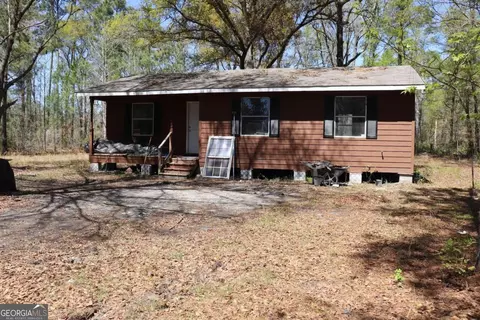 890 Charles Shuman Rd, Pembroke, GA 31321