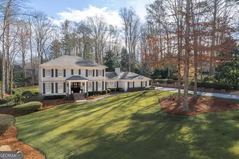 4587 Ridgegate Dr, Peachtree Corners, GA 30097 photo 2