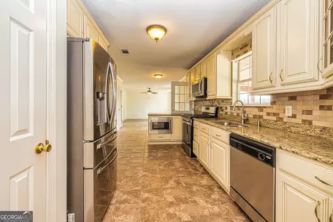 944 Field View Dr, Mcdonough, GA 30253 photo 12
