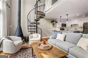 183 Amherst Pl NW, Atlanta, GA 30327