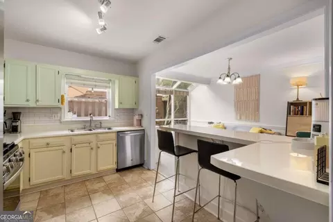 7500 Roswell Rd #32, Atlanta, GA 30350