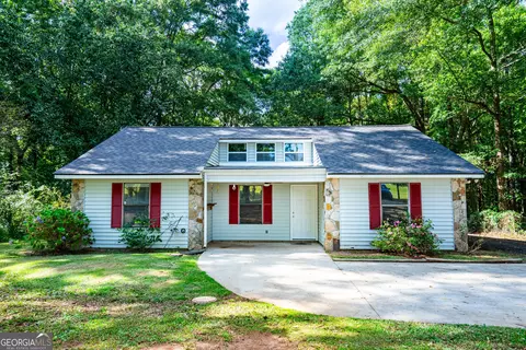 1142 New Hutchinson Mill Rd, Lagrange, GA 30240