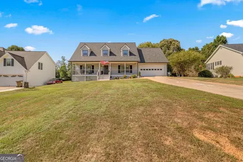 6110 Jamestown Dr, Flowery Branch, GA 30542