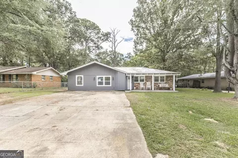 209 Randy Cir, Warner Robins, GA 31088 photo 2
