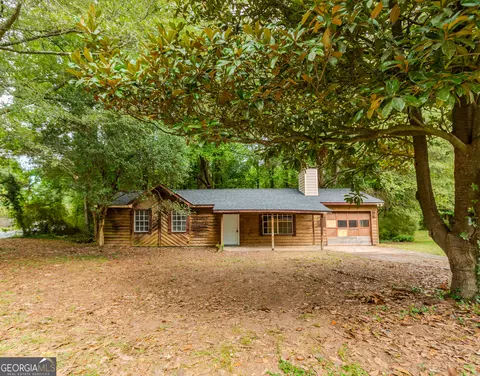 20 Skylark Ln, Jonesboro, GA 30238