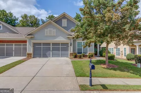 6123 Longleaf Dr, Hoschton, GA 30548