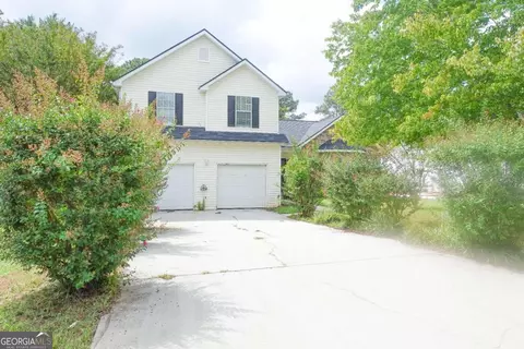 1371 Pebble Ridge Ln, Hampton, GA 30228