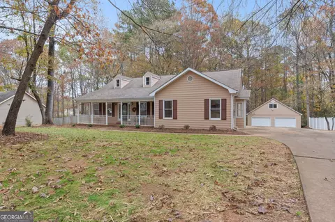 370 N Oakland Cir, Mcdonough, GA 30253