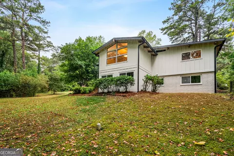 Exterior - 3036 Hathaway Ct, Chamblee, GA 30341 photo 10 of 15