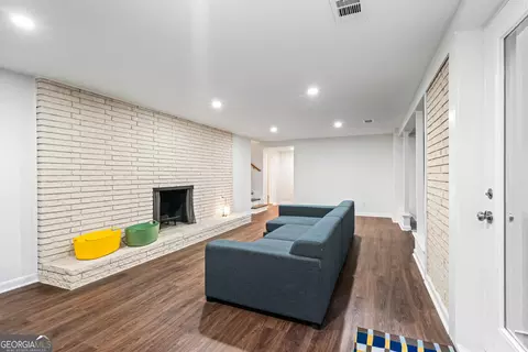 Living - 3036 Hathaway Ct, Chamblee, GA 30341 photo 10 of 11