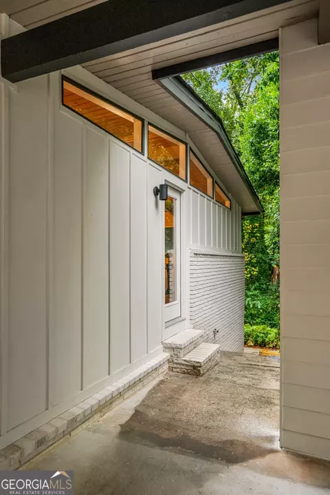 Exterior - 3036 Hathaway Ct, Chamblee, GA 30341 photo 3 of 15