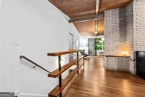 Entry Way - 3036 Hathaway Ct, Chamblee, GA 30341 photo 6 of 14