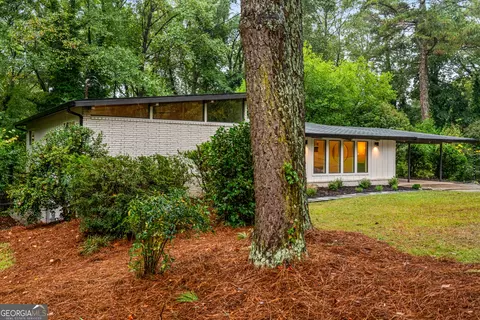 Exterior - 3036 Hathaway Ct, Chamblee, GA 30341 photo 9 of 15