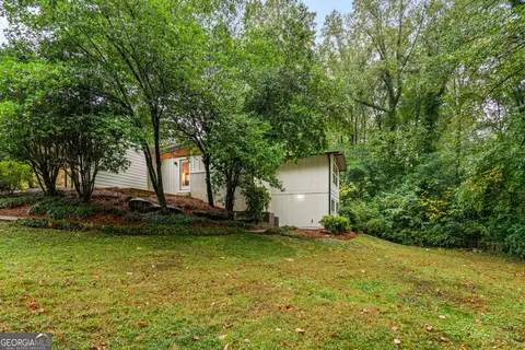 Exterior - 3036 Hathaway Ct, Chamblee, GA 30341 photo 13 of 15