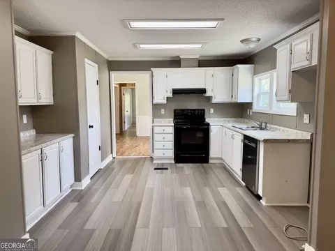 222 Midway Rd, Barnesville, GA 30204 photo 11