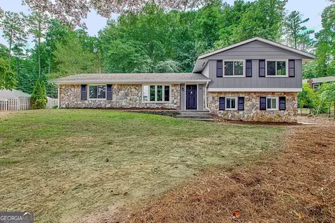 110 Loblolly Cir, Peachtree City, GA 30269