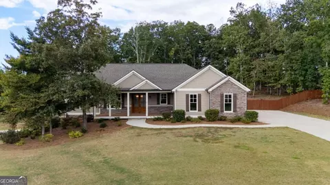 41 Mountain Pointe Dr, Ball Ground, GA 30107