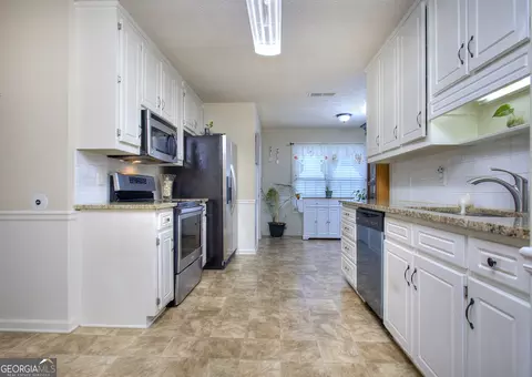 65 Vintage Dr, Covington, GA 30014 photo 14