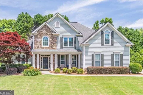3913 Lost Oak Dr, Buford, GA 30519
