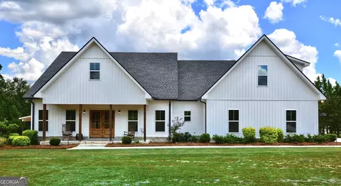 151 Country Club Dr, Eastman, GA 31023