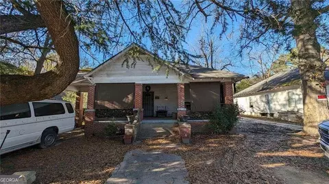 3565 Log Cabin Dr, Macon, GA 31204