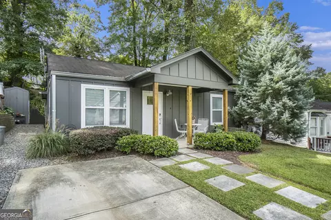 1588 Carroll Dr NW, Atlanta, GA 30318