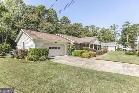 1013 N Davis Dr, Perry, GA 31069 photo 5