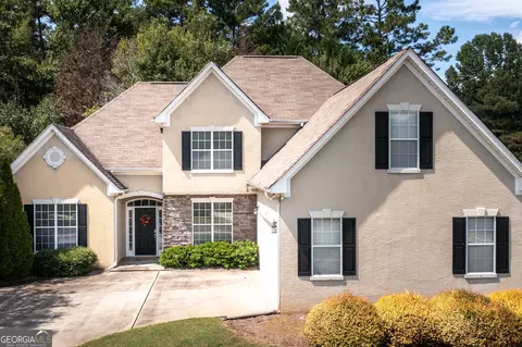 105 Cutstone Ct, Fayetteville, GA 30215