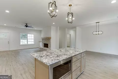 552 Clayton St, Commerce, GA 30529 photo 12