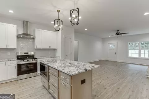 552 Clayton St, Commerce, GA 30529 photo 13