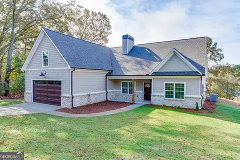 552 Clayton St, Commerce, GA 30529 photo 2