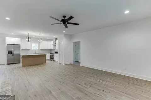 552 Clayton St, Commerce, GA 30529 photo 8