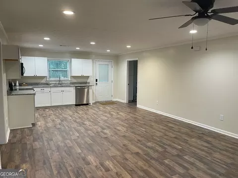 1707 46th St, Valley, AL 36854 photo 9