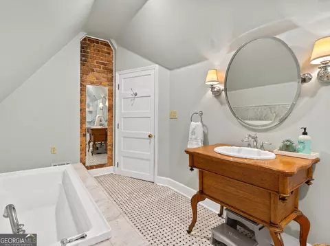 310 E Washington St, Madison, GA 30650 photo 50