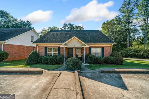 4900 Pinehurst Cir NW #A & B, Acworth, GA 30101