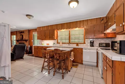 175 Jones St, Cornelia, GA 30531 photo 8