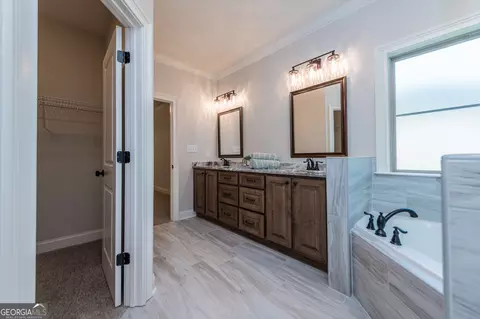 205 Obsidian Dr, Perry, GA 31069 photo 7